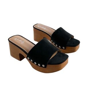 Wonderly Asher Chunky Sandals